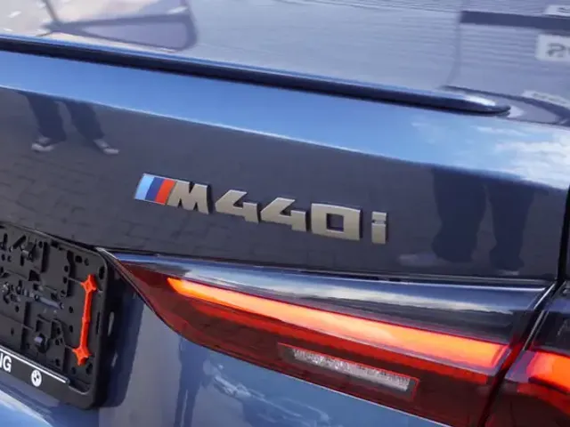 BMW 440