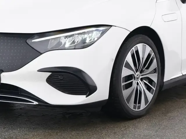Mercedes-Benz EQE 350