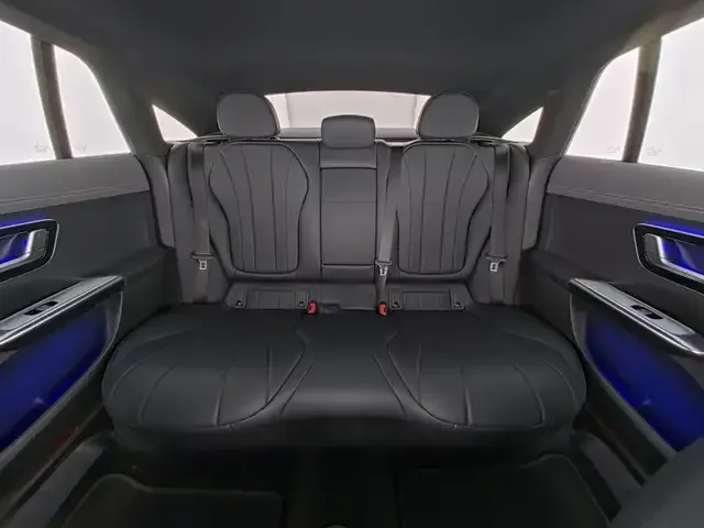 Mercedes-Benz EQE 350