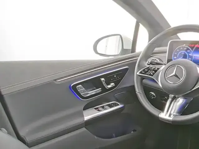 Mercedes-Benz EQE 350