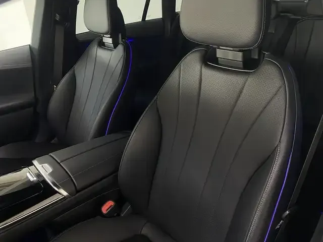 Mercedes-Benz EQE 300