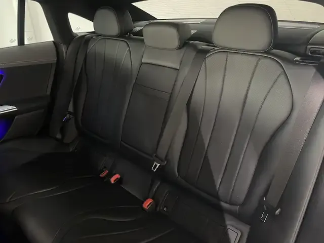 Mercedes-Benz EQE 300