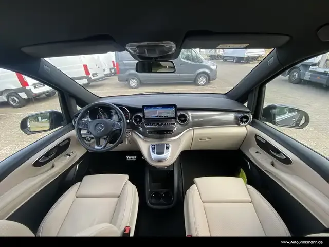 Mercedes-Benz V 250