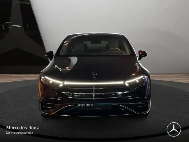 Mercedes-Benz EQS