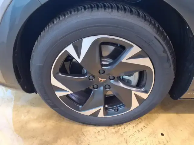 CUPRA Tavascan