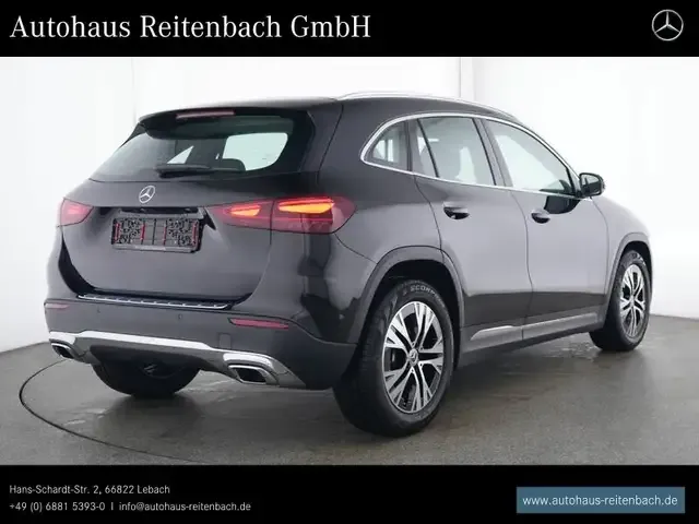 Mercedes-Benz GLA 180