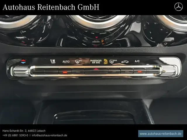 Mercedes-Benz GLA 180