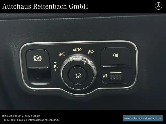 Mercedes-Benz GLA 180