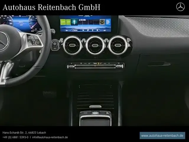 Mercedes-Benz GLA 180