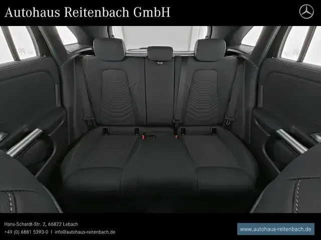 Mercedes-Benz GLA 180