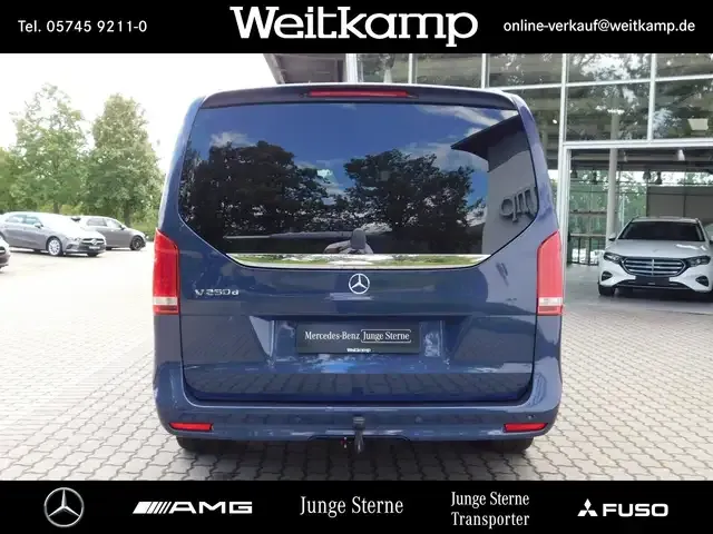 Mercedes-Benz V 250