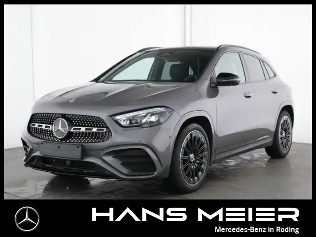 Mercedes-Benz GLA 220
