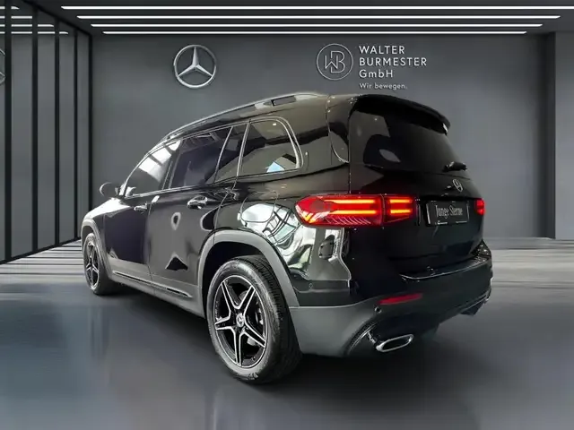 Mercedes-Benz GLB 220