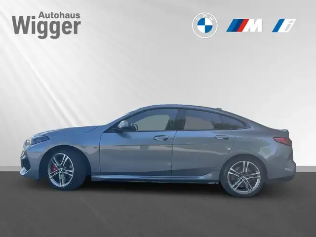BMW 235