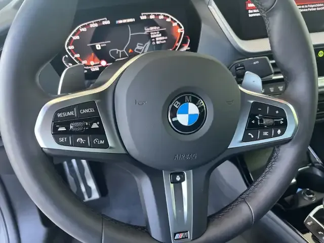 BMW 235