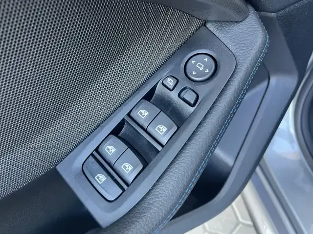BMW 235