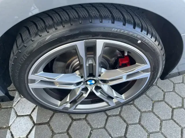 BMW 235