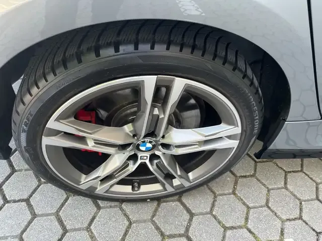 BMW 235