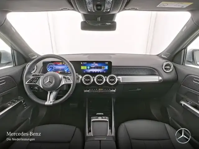 Mercedes-Benz EQB 300