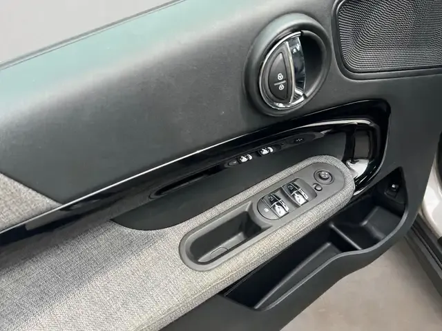MINI Cooper SE Countryman