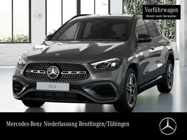 Mercedes-Benz GLA 220