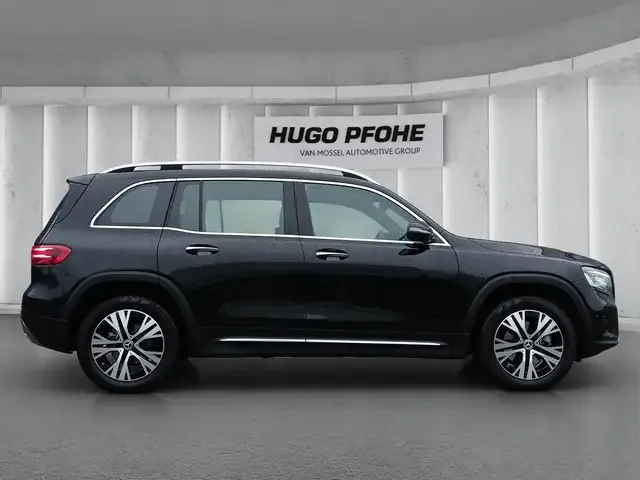 Mercedes-Benz GLB 200