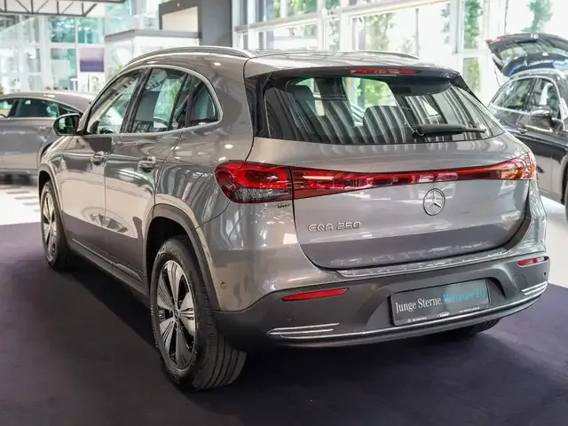 Mercedes-Benz EQA 250