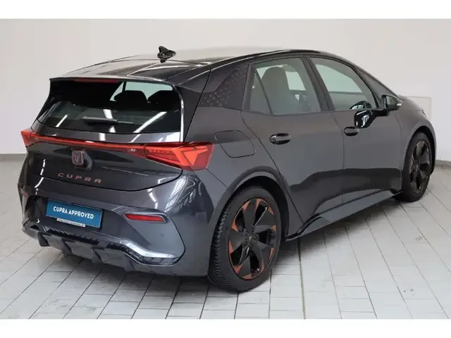 CUPRA Born