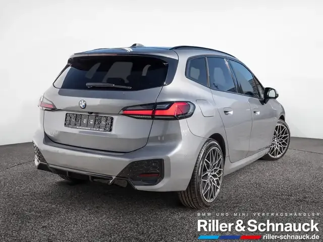 BMW 220