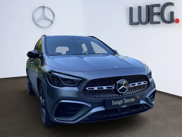 Mercedes-Benz GLA 200