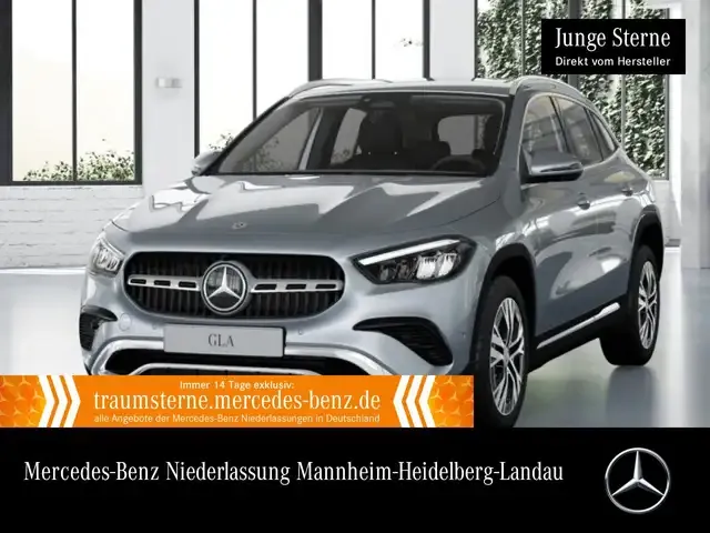 Mercedes-Benz GLA 200