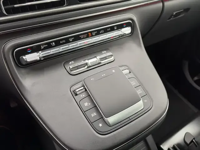 Mercedes-Benz EQV 300