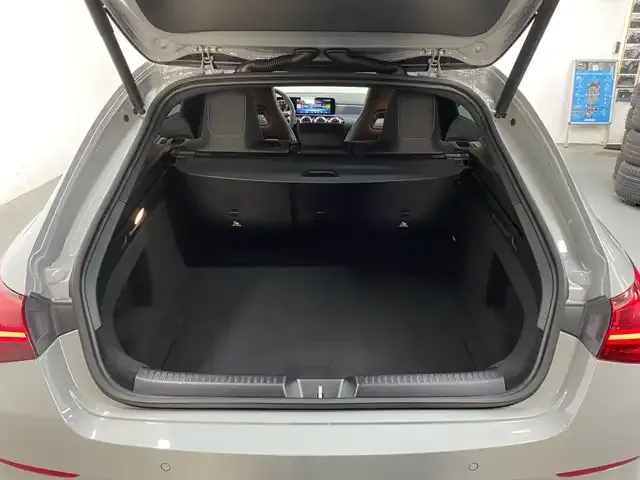 Mercedes-Benz CLA 220