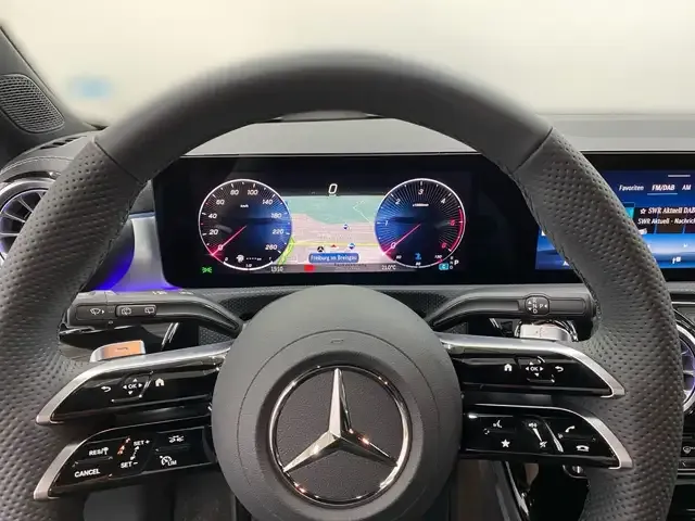 Mercedes-Benz CLA 220