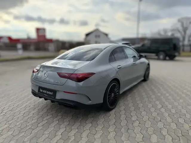 Mercedes-Benz CLA 220