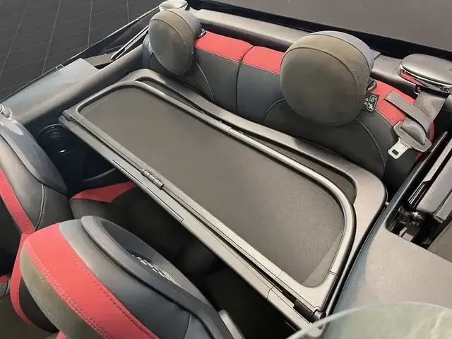 MINI John Cooper Works Cabrio