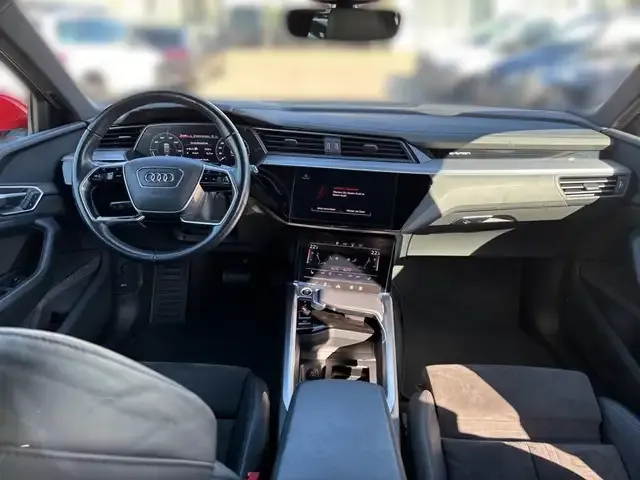 Audi e-tron