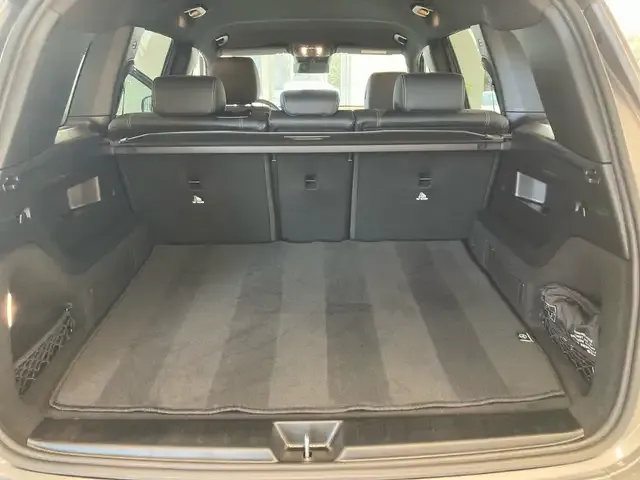 Mercedes-Benz GLB 180