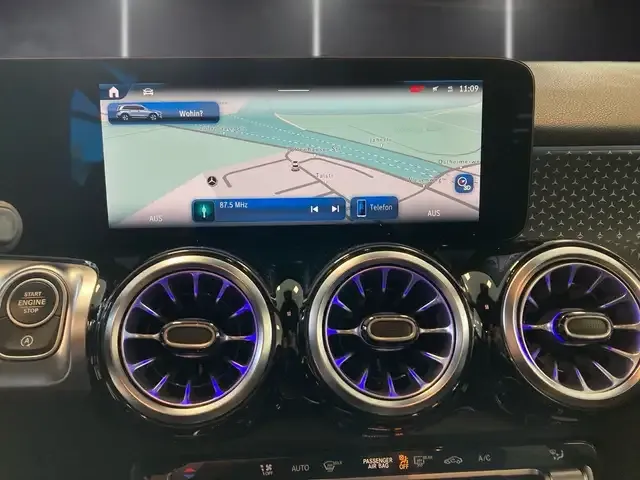 Mercedes-Benz GLB 180