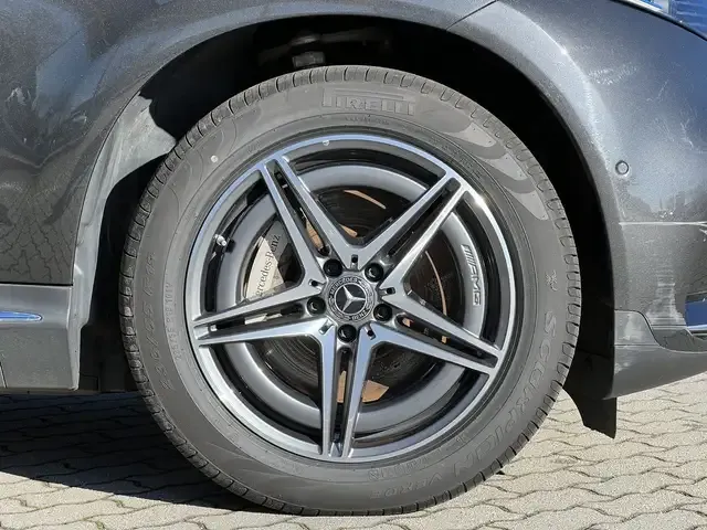 Mercedes-Benz EQC 400