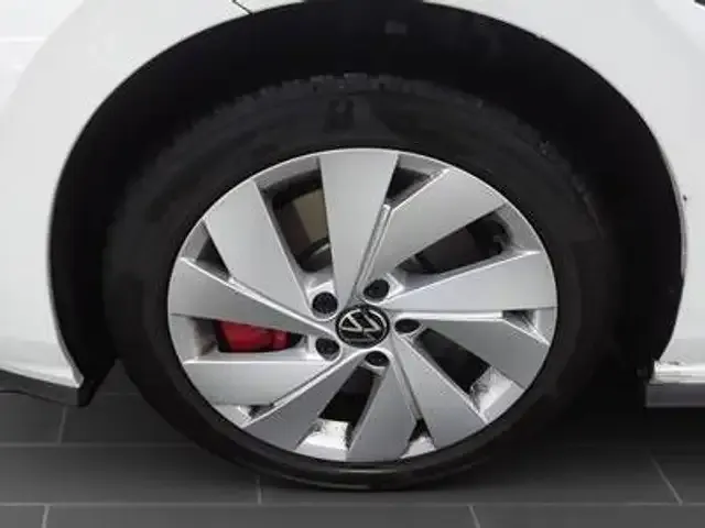 Volkswagen Golf GTE
