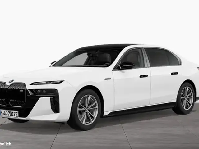 BMW i7