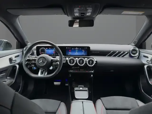 Mercedes-Benz A 45 AMG