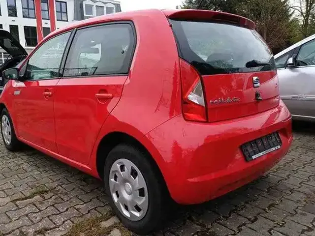 SEAT Mii