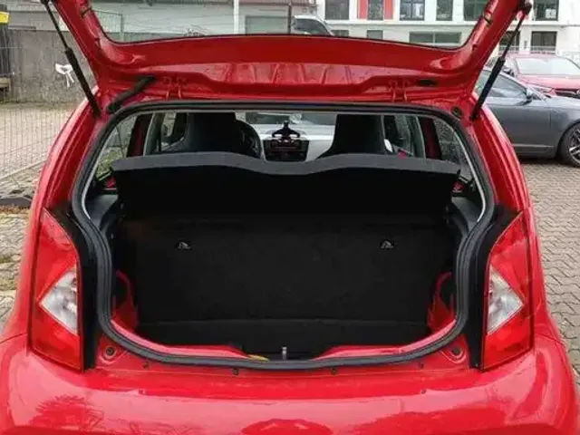 SEAT Mii