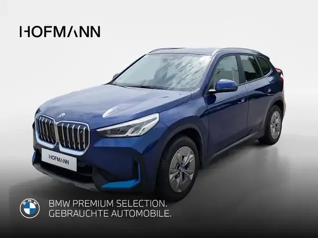 BMW iX1
