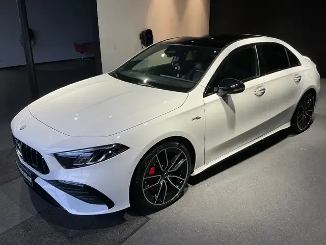 Mercedes-Benz A 35 AMG