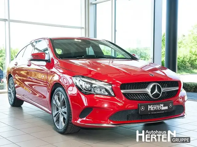 Mercedes-Benz CLA 180