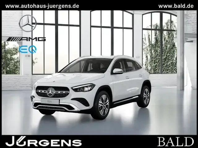 Mercedes-Benz GLA 220