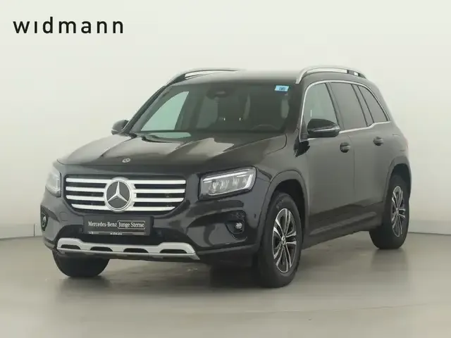 Mercedes-Benz GLB 200